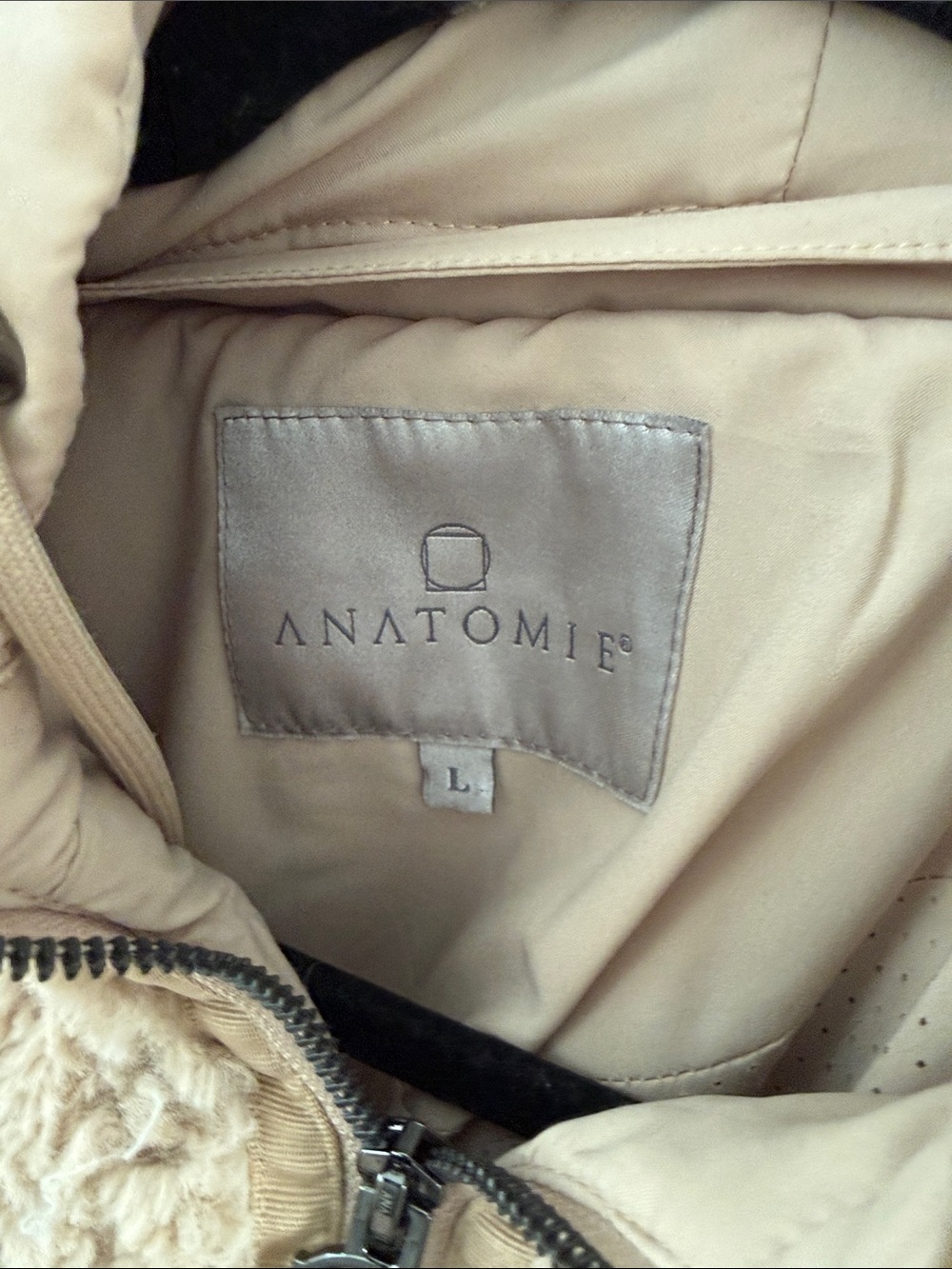 Anatomie Plush Teddy Zip-Front Jacket in Beige - Picture 2 of 5